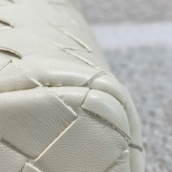 Authentic Bottega Veneta Bang Bang Vanity Bag - Picture 7 of 16